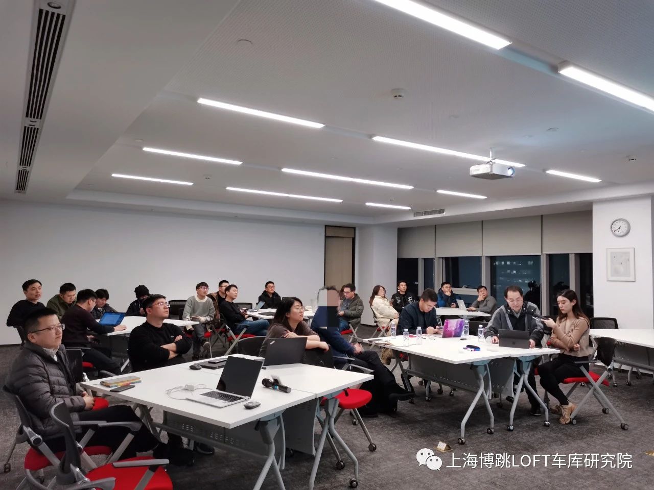 唐山杭州LOFT车库专题会