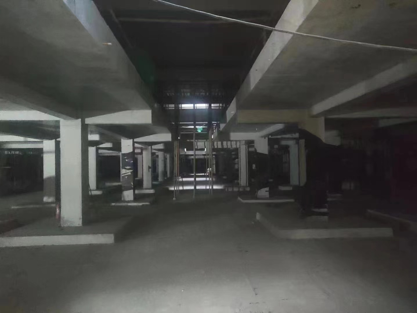 唐山山东又一个上海博普LOFT车库拔地而起